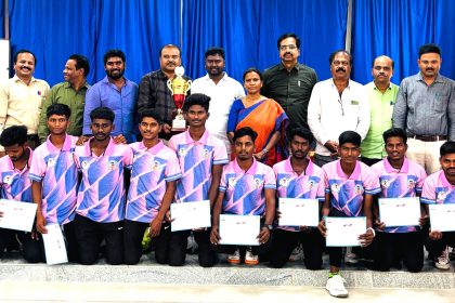 ಖೋ ಖೋ ಪಂದ್ಯಾವಳಿ : ಕುರುಗೋಡು ಸರ್ಕಾರಿ ಪ್ರಥಮ ದರ್ಜೆ ಕಾಲೇಜಿನ ಪುರುಷ ಮತ್ತು ಮಹಿಳಾ ತಂಡಗಳಿಗೆ ಪ್ರಶಸ್ತಿ