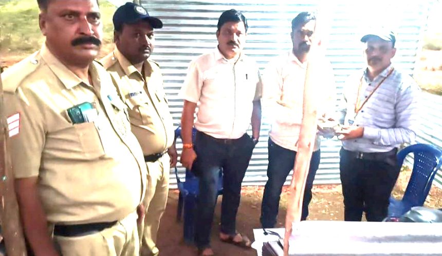 ನೀತಿ ಸಂಹಿತೆ ಉಲ್ಲಂಘನೆ : ೨.೫೦ ಲಕ್ಷ ನಗದು ಜಪ್ತಿ