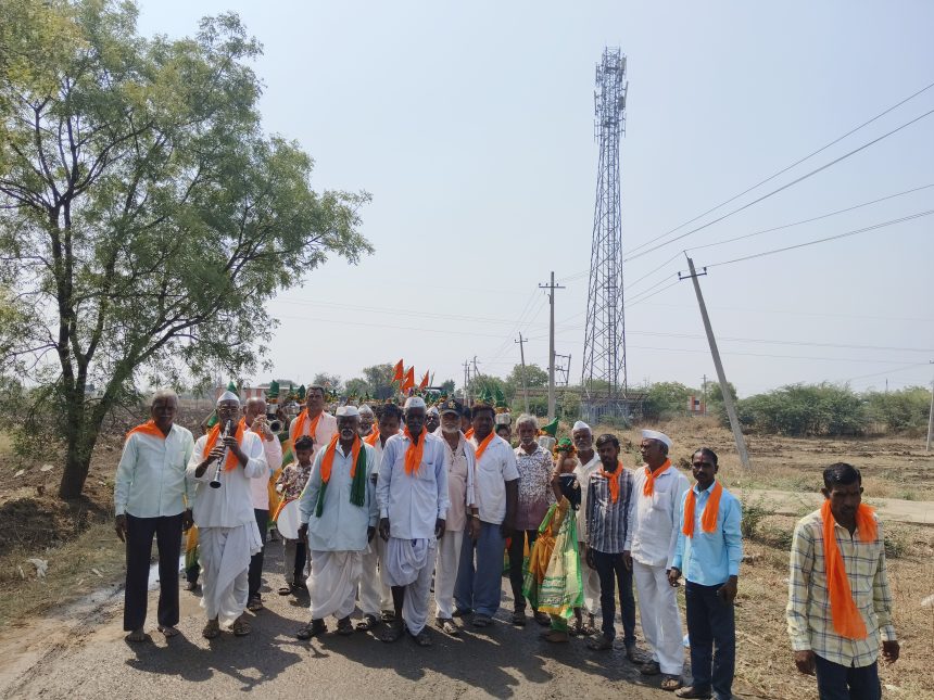 ಶ್ರೀ ಹನುಮಾನದೇವರ ನೂತನ ಮೂರ್ತಿಯ ಭವ್ಯ ಮೇರವಣಿಗೆ