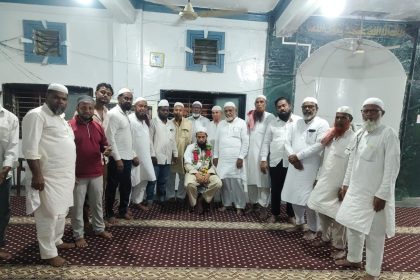 ಪವಿತ್ರ ಉಮ್ರಾ ಯಾತ್ರೆಗೆ ತೆರಳುತ್ತಿರುವ ಹಾಫೀಜ ಫಿರೋಜ್ ಬಾಗವಾನ ಅವರಿಗೆ ಸನ್ಮಾನ