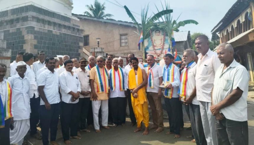 ಉಳ್ಳಾಗಡ್ಡಿ-ಖಾನಾಪೂರ : ಮಹಾವೀರ ಜಯಂತಿ ಆಚರಣೆ