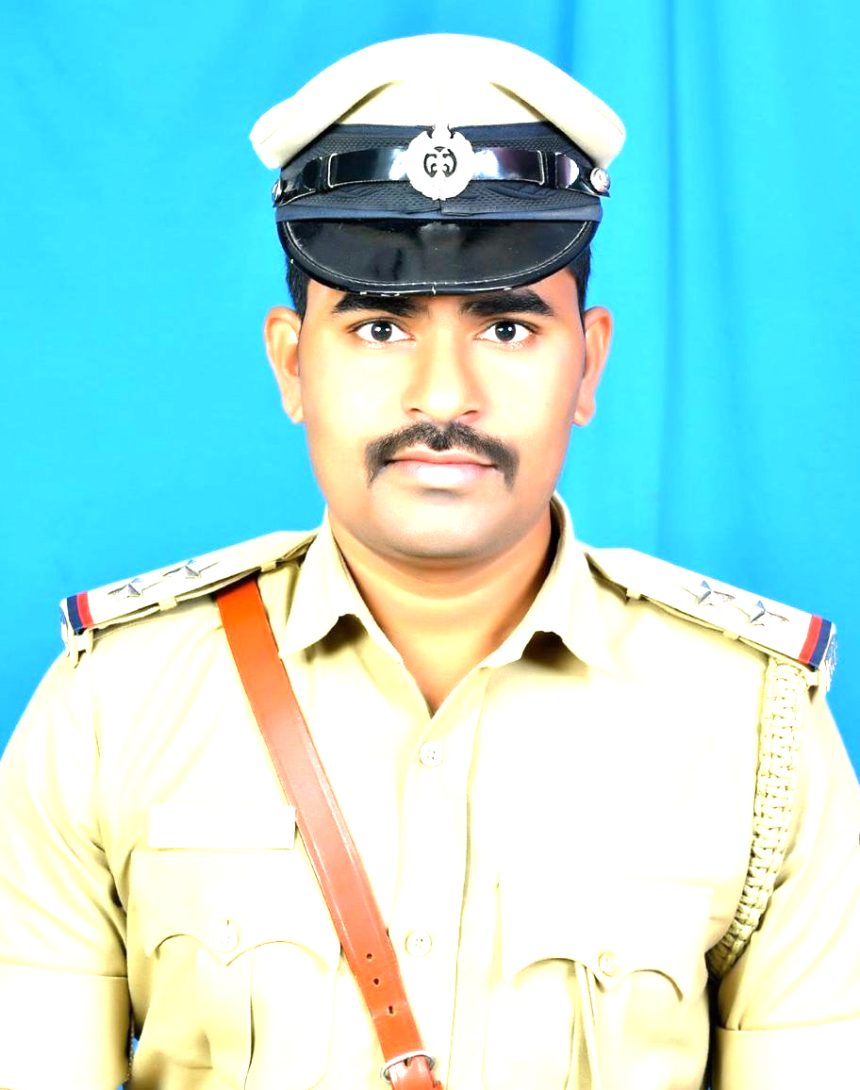 ಸಿಎಂ ಚಿನ್ನದ ಪದಕ : ಪಿ.ಎಸ್.ಐ ಪರಶುರಾಮ ಆಯ್ಕೆ ಸಿಎಂ ಚಿನ್ನದ ಪದಕ : ಪಿ.ಎಸ್.ಐ ಪರಶುರಾಮ ಆಯ್ಕೆ