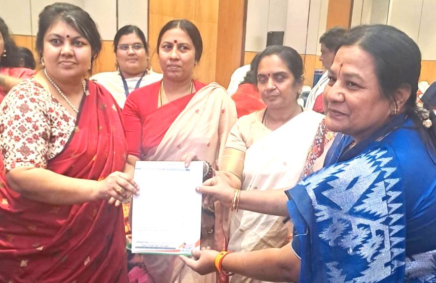 ಅಡ್ಡಿ ಅತಂಕಗಳ ನಡುವೆ ಮತ್ತೆ ಕಾಂಗ್ರೆಸ್ ಜಿಲ್ಲಾ ಅಧ್ಯಕ್ಷೆಯಾಗಿ ಮತ್ತೆ ಮಂಜುಳ ನೇಮಕ