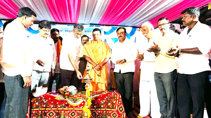 ಮಹರ್ಷಿ ವಾಲ್ಮೀಕಿ ಅವರ ಸಾಧನೆ ಅಜರಾಮರ : ಸತೀಶ ಜಾರಕಿಹೊಳಿ ಮಹರ್ಷಿ ವಾಲ್ಮೀಕಿ ಅವರ ಸಾಧನೆ ಅಜರಾಮರ : ಸತೀಶ ಜಾರಕಿಹೊಳಿ