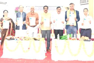 ಒಂದು ದಿನದ ರಾಷ್ಟಿçÃಯ ವಿಚಾರ ಸಂಕಿರಣ ಕಾರ್ಯಕ್ರಮದಲ್ಲಿ ರಂಗನಿರ್ದೇಶಕ ಡಾ.ಸಿ.ಬಸಲಿಂಗಯ್ಯ ಅಭಿಪ್ರಾಯ ರಂಗಭೂಮಿ ಕಲೆ ಆಳವಾದ ಪ್ರಭಾವ ಬೀರುವಂತಹದ್ದು