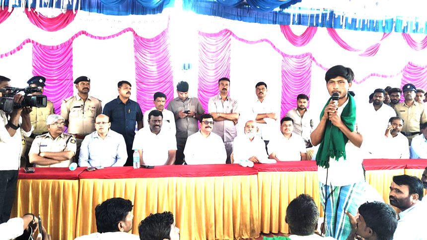 ಹಿರೇಬಗನಾಳ್ ಗ್ರಾಮಕ್ಕೆ ರಾಜ್ಯ ಮಾಲಿನ್ಯ ನಿಯಂತ್ರಣ ಮಂಡಳಿ ಅಧ್ಯಕ್ಷರ ಭೇಟಿ  — ಮಾಲಿನ್ಯ ಕಾರ್ಯ ಮುಂದುವರೆಸುವ ಕಾರ್ಖಾನೆಗಳನ್ನು ಶಾಶ್ವತವಾಗಿ ನಿಲ್ಲಿಸಲು ಅವಕಾಶ – ಪಿ.ಎಂ.ನರೇಂದ್ರಸ್ವಾಮಿ —-