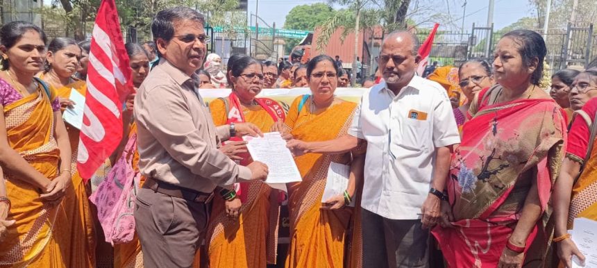 ಗೌರವ ಧನ ಹೆಚ್ಚಳಕ್ಕೆ ಆಗ್ರಹಿಸಿ ಸರ್ಕಾರಕ್ಕೆ ಮನವಿ