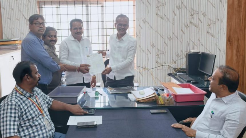 ಗುತ್ತಿಗೆದಾರರ ಸಮಸ್ಯೆಗಳನ್ನು ಪರಿಹರಿಸಿವಂತೆ ವಿದ್ಯುತ್ ಗುತ್ತಿಗೆದಾರ ಸಂಘದಿಂದ ಮನವಿ 