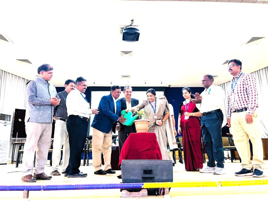 ಆರ್.ವೈ.ಎಂ.ಇ.ಸಿ. ನಲ್ಲಿ ಇಂಜಿನಿಯರಿಂಗ್ ವೃತ್ತಿ ಮಾರ್ಗದರ್ಶನ ಕಾರ್ಯಕ್ರಮ ಆರ್.ವೈ.ಎಂ.ಇ.ಸಿ. ನಲ್ಲಿ ಇಂಜಿನಿಯರಿಂಗ್ ವೃತ್ತಿ ಮಾರ್ಗದರ್ಶನ ಕಾರ್ಯಕ್ರಮ