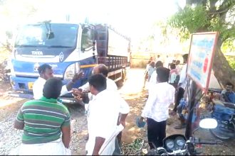 ಸಿಲೆಂಡರ್ ಸಂಕಷ್ಟ: ಮುಂಜಾನೆಯಿಂದಲೇ ಸಾಲಿನಲ್ಲಿ ಜನರ ನರಳಾಟ