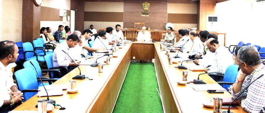 ಶ್ರೀ ಹುಲಿಗೆಮ್ಮ ದೇವಿ ಜಾತ್ರಾ ಮಹೋತ್ಸವ: ಪೂರ್ವಭಾವಿ ಸಭೆಸಾರ್ವಜನಿಕರಿಗೆ ತೊಂದರೆಯಾಗದಂತೆ ಅಚ್ಚುಕಟ್ಟು ವ್ಯವಸ್ಥೆ ಕಲ್ಪಿಸಿ: ಡಾ.ಸುರೇಶ ಬಿ.ಇಟ್ನಾಳ