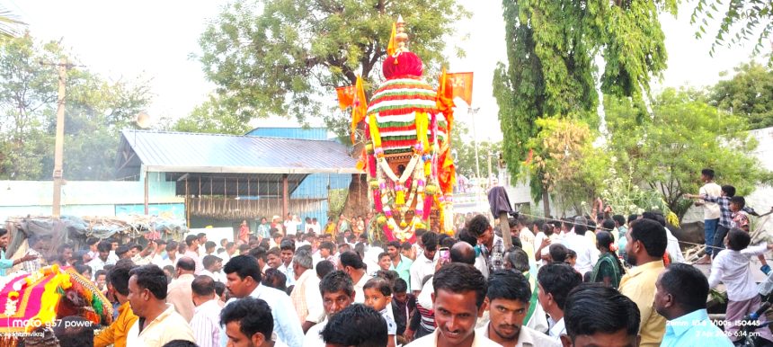 ಹಿರೇಹಡ್ಲಿಗಿ ಗ್ರಾಮದಲ್ಲಿ ಸಂಭ್ರಮದ ಆಂಜನೇಯ ಸ್ವಾಮಿ ರಥೋತ್ಸವ 