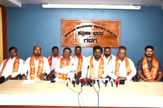 ಜಯ ಮೃತ್ಯುಂಜಯ ಶ್ರೀಗಳ ತೇಜೋವದೆ ಮಾಡಲು ಸರಕಾರ ಷಡ್ಯಂತ್ರ ನಡೆಸುತ್ತಿದೆ : ಅಯ್ಯಪ್ಪ ಅಂಗಡಿ