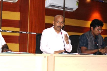 ಪೂರ್ವಸಿದ್ದತಾ ಸಭೆ | ಪ್ರತಿ ಕೊಠಡಿಯಲ್ಲಿ ಗೋಡೆ ಗಡಿಯಾರ ವ್ಯವಸ್ಥೆ ೨೩ & ೨೪ ರಂದು ಸಾಮಾನ್ಯ ಪ್ರವೇಶ ಪರೀಕ್ಷೆ : ಎಡಿಸಿ