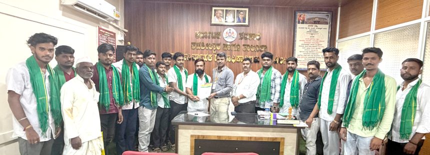 ಮೂಡಲಗಿ ತಾಲೂಕಿನ ಎಡದಂಡೆ ಕಾಲುವೆಗೆ ಮತ್ತು ಮೂಡಲಗಿ ಹಳ್ಳಕ್ಕೆ ನೀರು ಬಿಡಲು ಮನವಿ