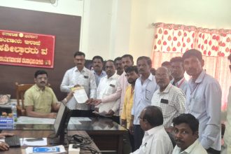 ಶಿವಶರಣ ಹಡಪದ ಅಪ್ಪಣ್ಣನವರ ಮೂರ್ತಿ ಪ್ರತಿಷ್ಠಾಪಿಸಲು ಒತ್ತಾಯ