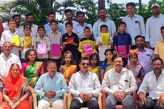 ಹೋಮ್ ವರ್ಕ್ ಸಮೇತ ಮಕ್ಕಳಿಗೆ ಬೀಳ್ಕೊಡುಗೆ