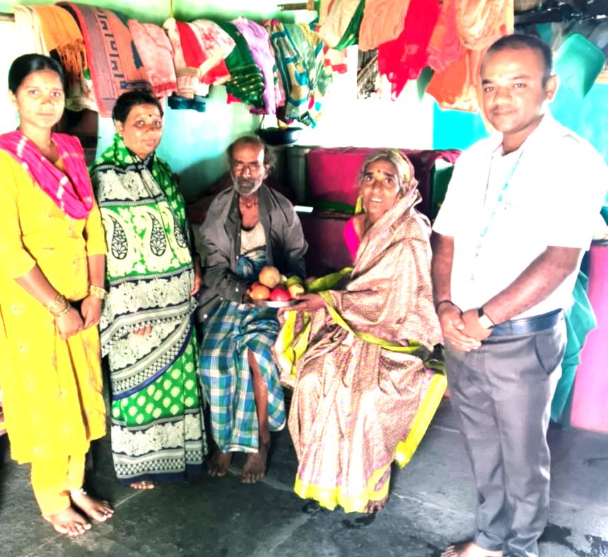 ಶ್ರೀಮತಿ ಹೇಮಾವತಿ ಹೆಗ್ಗೆಡೆಯವರ  ಹುಟ್ಟು ಹಬ್ಬದ ಪ್ರಯುಕ್ತ  ಹಣ್ಣು ಹಂಪಲು  ವಿತರಣೆ.