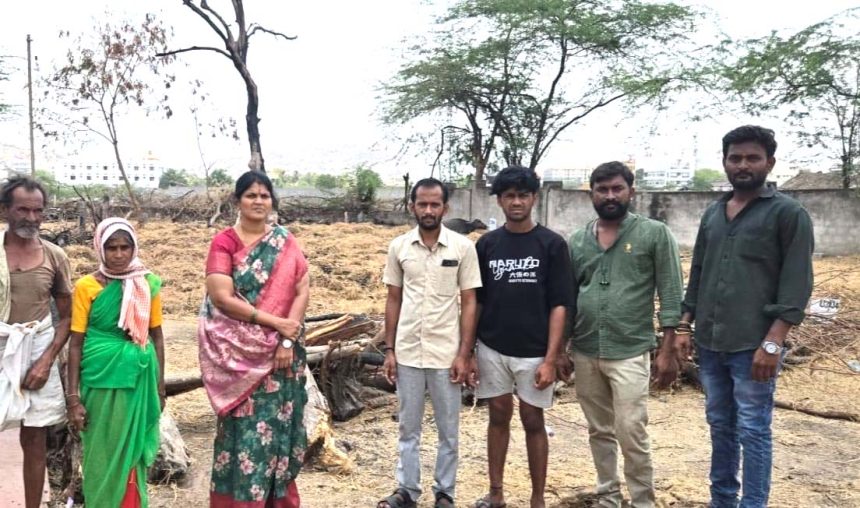 *ಶಾಂತಿ ನಗರದಲ್ಲಿ ಬೆಂಕಿ ಅವಘಡ – ಬಣವೆ ಸಂಪೂರ್ಣ ದಹನ, ₹11,000 ಧನಸಹಾಯ*