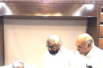 ರಾಜ್ಯ ಪತ್ರಕರ್ತರ ಸಮ್ಮೇಳನಕ್ಕೆ ಮುಖ್ಯಮಂತ್ರಿಯನ್ನು ಅವಹಾನಿಸಿದ ತಗಡೂರು ಮತ್ತು  ಖಂಡ್ರೆ 