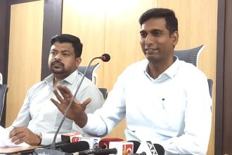 ಜಿಲ್ಲೆಯಾದ್ಯಂತ ಕುಡಿಯುವ ನೀರಿನ ಸಮಸ್ಯೆ ಇಲ್ಲ-ಜಿಲ್ಲಾಧಿಕಾರಿ ಡಾ. ಆನಂದ ಕೆ. ಸ್ಪಷ್ಟನೆ ಗ್ರಾಮೀಣ- ನಗರ ಭಾಗದಲ್ಲಿ ಕುಡಿಯುವ ನೀರಿಗೆ ಅನುದಾನದ ಕೊರತೆಯೂ ಇಲ್ಲ