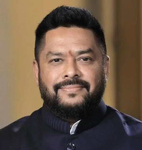 ಕೊಳಗಲ್ಲು: ಸರ್ಕಾರಿ ಶಾಲೆ ದತ್ತು ಪಡೆದ ಶಾಸಕ ಬಿ.ನಾಗೇಂದ್ರ – ಮಾದರಿ ಶಾಲೆಯಾಗಿ ಅಭಿವೃದ್ಧಿಪಡಿಸಲು ಪಣ