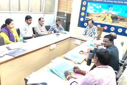 ಜಿಲ್ಲಾ ಸಮಿತಿ ಸಭೆಯಲ್ಲಿ ಡಿಹೆಚ್‌ಒ ಡಾ.ಯಲ್ಲಾ ರಮೇಶ್ ಬಾಬು ಹೇಳಿಕೆ ಭ್ರೂಣಲಿಂಗ ಪತ್ತೆ ಹಚ್ಚುವುದು ಶಿಕ್ಷಾರ್ಹ ಅಪರಾಧ; ನಿಯಮ ಉಲ್ಲಂಘಿಸಿದರೆ ಕಠಿಣ ಕ್ರಮ