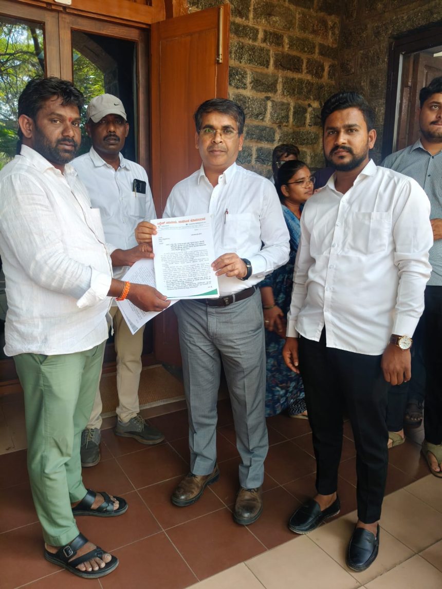 ಅಕ್ರಮ ಗ್ರಾವೇಲ್/ಮುರಂ, ಸಾಗಾಣಿಕೆ,   ಗಣಿ  ಇಲಾಖೆ ಅಧಿಕಾರಿಗಳ ಕರ್ತವ್ಯ ಲೋಪ  ಕ್ರಮ ಕೈಗೊಳ್ಳಲು  : ಊಳೂರು ಸಿದ್ದೇಶ್ ಮನವಿ