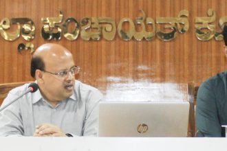 ಕೊಪ್ಪಳ ಜಿಲ್ಲಾದ್ಯಂತ ಎಲ್ಲ ಕಡೆಗೂ ಸಮರ್ಪಕ ನೀರು ಪೂರೈಕೆಯಾಗಲಿ: ಜಿಲ್ಲಾಧಿಕಾರಿ ಡಾ.ಸುರೇಶ ಬಿ ಇಟ್ನಾಳ ನಿರ್ದೇಶನ