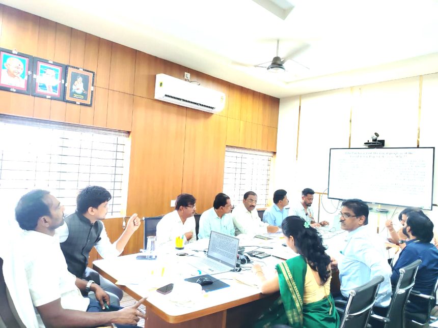 ಯೋಜನೆಗಳ ಅನುಷ್ಠಾನ ವಿಳಂಬ ಸಲ್ಲದು: ಅಧಿಕಾರಿಗಳಿಗೆ ಜಿಲ್ಲಾ ಉಸ್ತುವಾರಿ ಕಾರ್ಯದರ್ಶಿ ಡಾ.ಕೆ. ಜಿ ಜಗದೀಶ್ ಕಟ್ಟುನಿಟ್ಟಿನ ಸೂಚನೆ